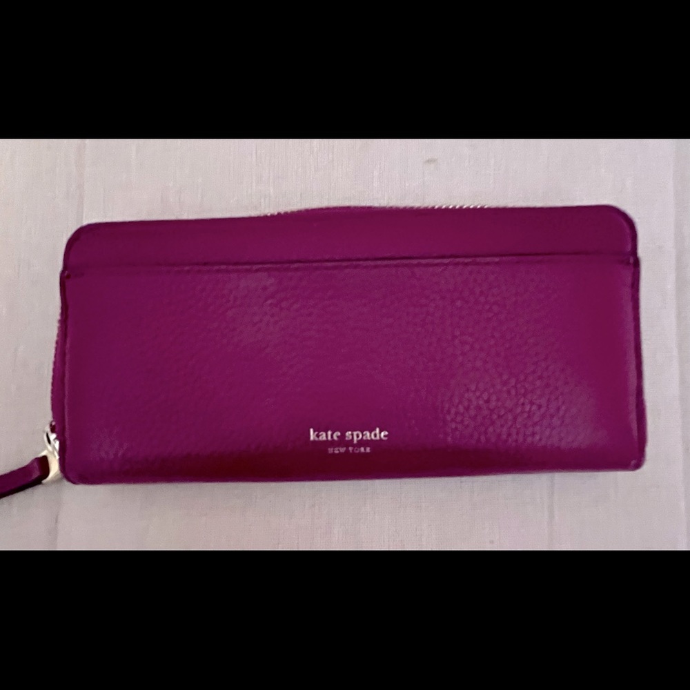 Kate Spade Magenta & Gold Authentic Leather Zip Up Wallet Pre Owned EUC